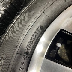 225/60R17 アルファード、ヴェルファイア スタッドレスタイヤホイールセット　の画像