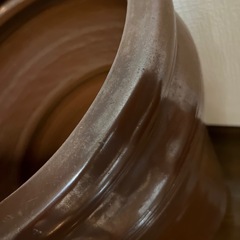 レトロ　高さのある壺の画像