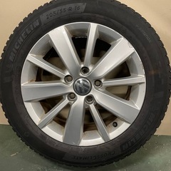 VW フォルクスワーゲン 205/55R16 ゴルフ6 純正 6.5J +50 PCD112 5穴 5k0601025S ガリ傷有り バリ溝スタッドレスタイヤの画像