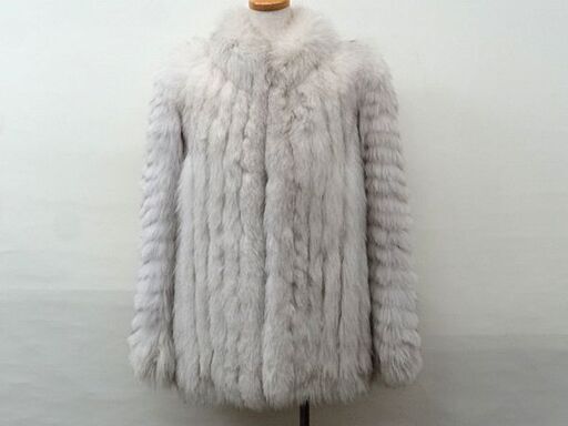 SAGA FOX 毛皮コート グレー・ホワイト　未使用品　銀タグ SAGA FOX 銀タグ ホワイトフォックスファーコート リアル毛皮 高級感