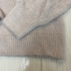 ピンクベージュの服　Lサイズの画像