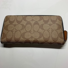  未使用品　
coach 長財布の画像