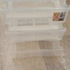 ★リユースのサカイ高崎店★TJ13795 株式会社コメリ 三段衣装ケース 白 H62×D40×W54 クリーニング済みの画像