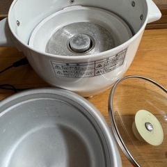 レトロな炊飯器の画像