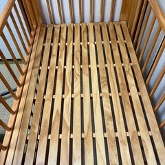 ベビーベッドの画像