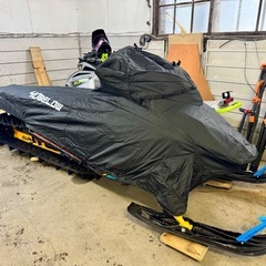 こりゃ便利！！新品ARCTIC CAT用カバー　スノーモービル の画像