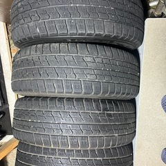 スタッドレスタイヤ ホイール セットの画像