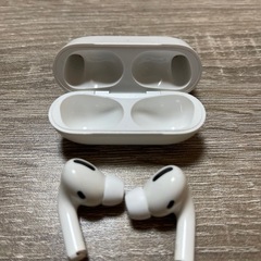 AirPods Pro 第一世代　ケース付の画像