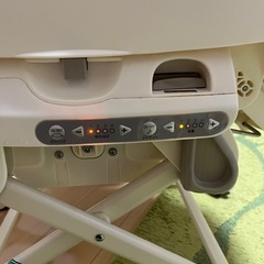 コンビ　ハイローチェア　電動の画像