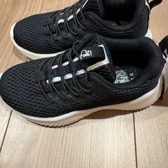 17センチ　スニーカー　新品の画像
