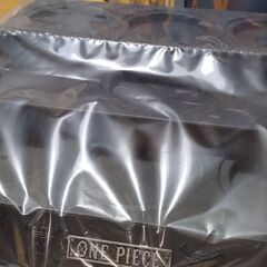 ワンピースフィギュア9体とマグカップ4個の画像