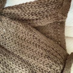ブラウンざっくりニットの画像