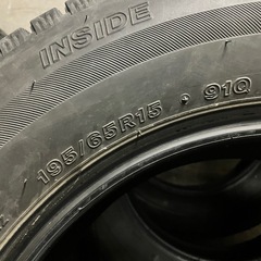 ブリザック　ブリジストン　VRX2 スタッドレス　195 65 15 4本の画像