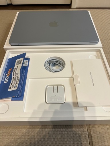 ほぼ新品　美品　Apple MacBook Air スペースグレー 本体
