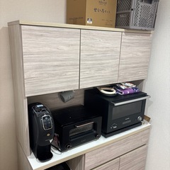 食器棚の画像
