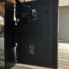 テレビ　32型　台付きの画像