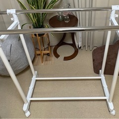 【縦横伸縮可能】ハンガーラックの画像