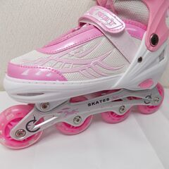 【未使用品】ローラースケート　インラインスケート　女の子向け　ピンク　サイズ調整式　Lサイズ３９～４２　サイズ調整式（24.5cm～26cmぐらい）　【非対面取引です】の画像