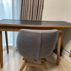 パソコンディスクとチェアー5000円で譲ります。の画像