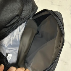 adidasと読売ジャイアンツがコラボしたショルダーバッグの画像