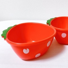 【いちご柄大好きさん必見！】いちごシリーズ（ゴミ箱、片手桶、バスケット、フタ付き小物ケース、ソープディスペンサー）の画像