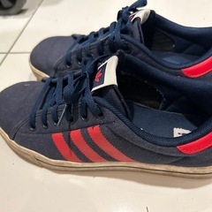 メンズ靴　adidas 26センチの画像