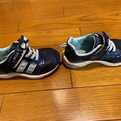 キッズスニーカー　ネイビー 17.0EEの画像