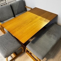 【大幅値下げ】無印良品 ダイニングテーブルセット（ベンチ・チェア・クッション付）の画像