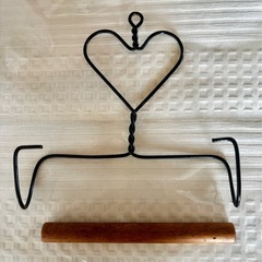 ハート型トイレットペーパーホルダー、タオルハンガーにも！アメリカンカントリーの画像