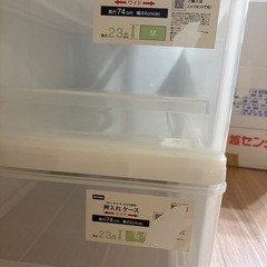 衣装ケース　透明の画像