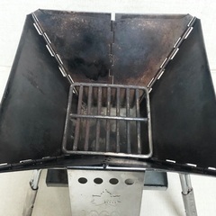 LOGOS  ロゴス　焚き火台　ストーブ　ピラミッドグリル　コンパクト　アウトドア　コンロ　ソロキャンの画像