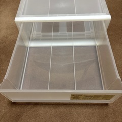 【無料】無印良品　衣装ケース　引出式の画像