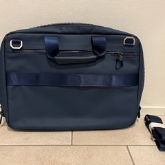 【新品未使用】マンダリナダック/MANDARINA DUCK パソコンケースの画像