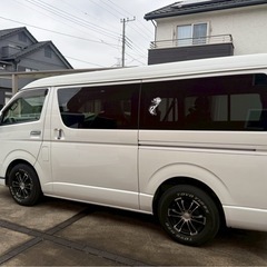 ハイエース ワゴン 10人乗りの画像