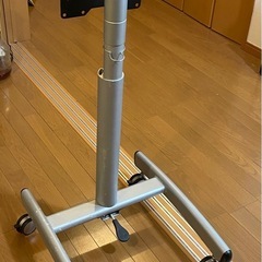 テレビスタンドの画像