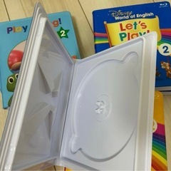美品✨ディズニー ワールド・オブ・イングリッシュ CD DVDケースの画像