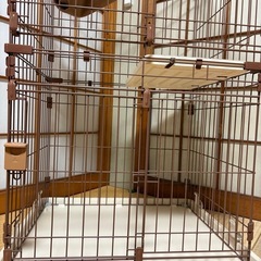 猫ゲージ / キャットハウス/ ペットゲージ/エサ付きの画像