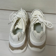 【新品未使用】AIR スニーカー 厚底 韓国 靴 24〜25cm の画像