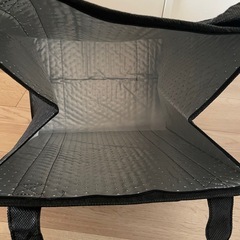 【新品未使用】ホールフーズ 保冷バッグの画像