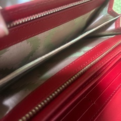 ヴィヴィアンウエストウッド　赤財布の画像