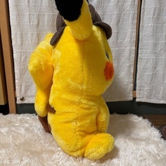 名探偵ピカチュウ もちふわクッションの画像