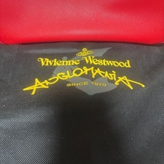 ヴィヴィアンウエストウッド　赤のヤスミンの画像