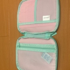 ミッフィー マルチケースの画像