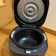 SHARP 3合炊飯器の画像