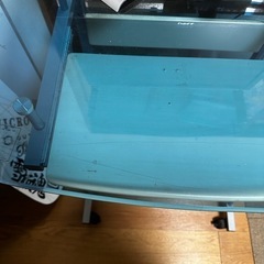 パソコンデスクの画像