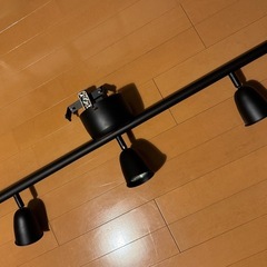 IKEA スポットライト　電球付すぐ使えます の画像