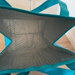 【新品未使用】ホールフーズ 保冷バッグの画像