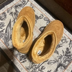 【ugg似デザイン】厚底ムートンブーム　　　　サイズ39の画像