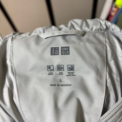 UNIQLO ユニクロ シームレスダウンコート Lの画像
