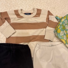 ユニクロUNIQLO 裏起毛パンツ80㎝　2枚の画像